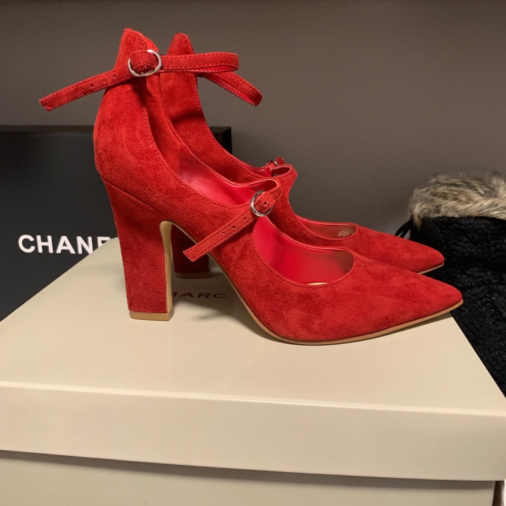 Marc Fisher red pumps Kairi 7